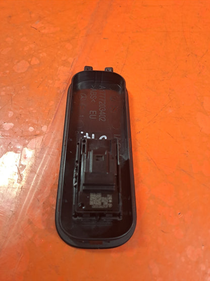 ✅2019 MERCEDES A CLASS W177 FRONT LEFT WINDOW CONTROL SWITCH A1777203402 A347 - Image 12