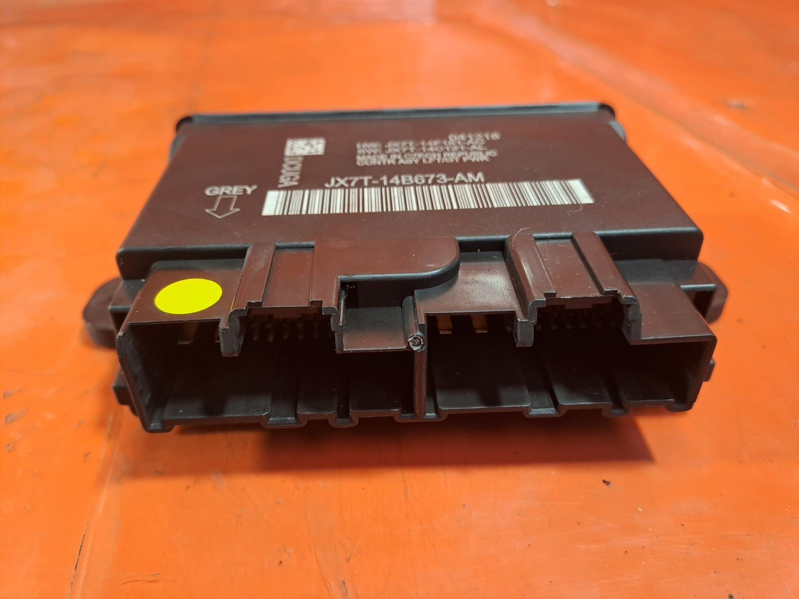 ✅2019 Ford Focus MK4 ST-Line Tailgate Boot Control Module JX7T-14B673-AM A354 - Image 2