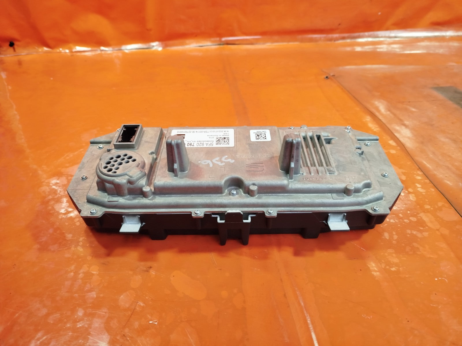 ebay-src:https://i.ebayimg.com/00/s/mtiwmfgxnjaw/z/9rwaaesw3kdpblz0/$_57.jpg