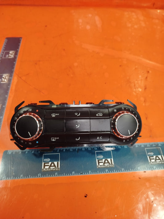 ✅MERCEDES W176 A180 AMG 1.5 DIESEL 2013 A/C HEATER CLIMATE CONTROL SWITCH PANEL - Image 1