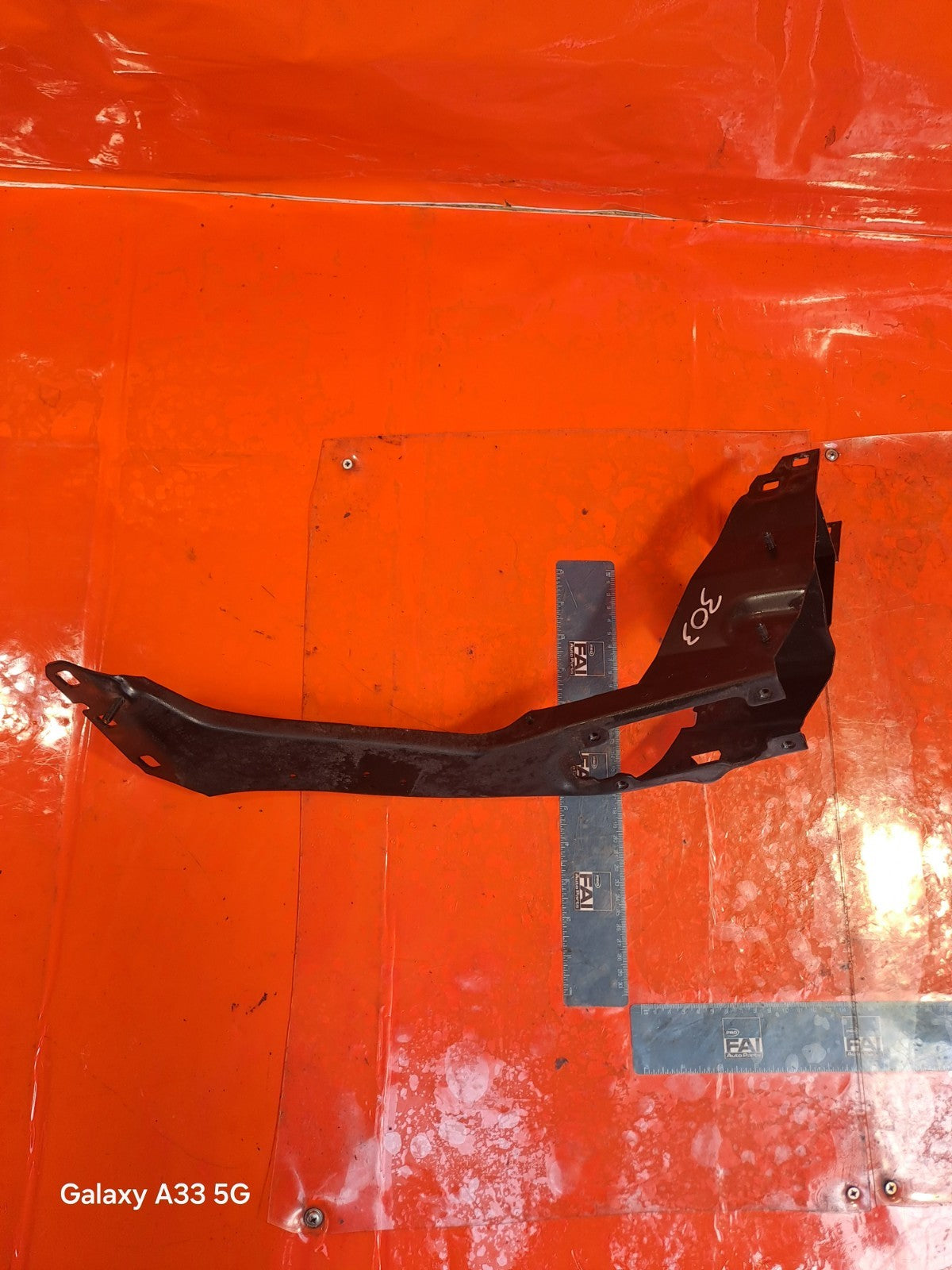 ✅2018 BMW X1 F48 2.0P LEFT HEADLIGHT SUPPORT BRACKET 7426633 + WARRANTY A303 - Image 7