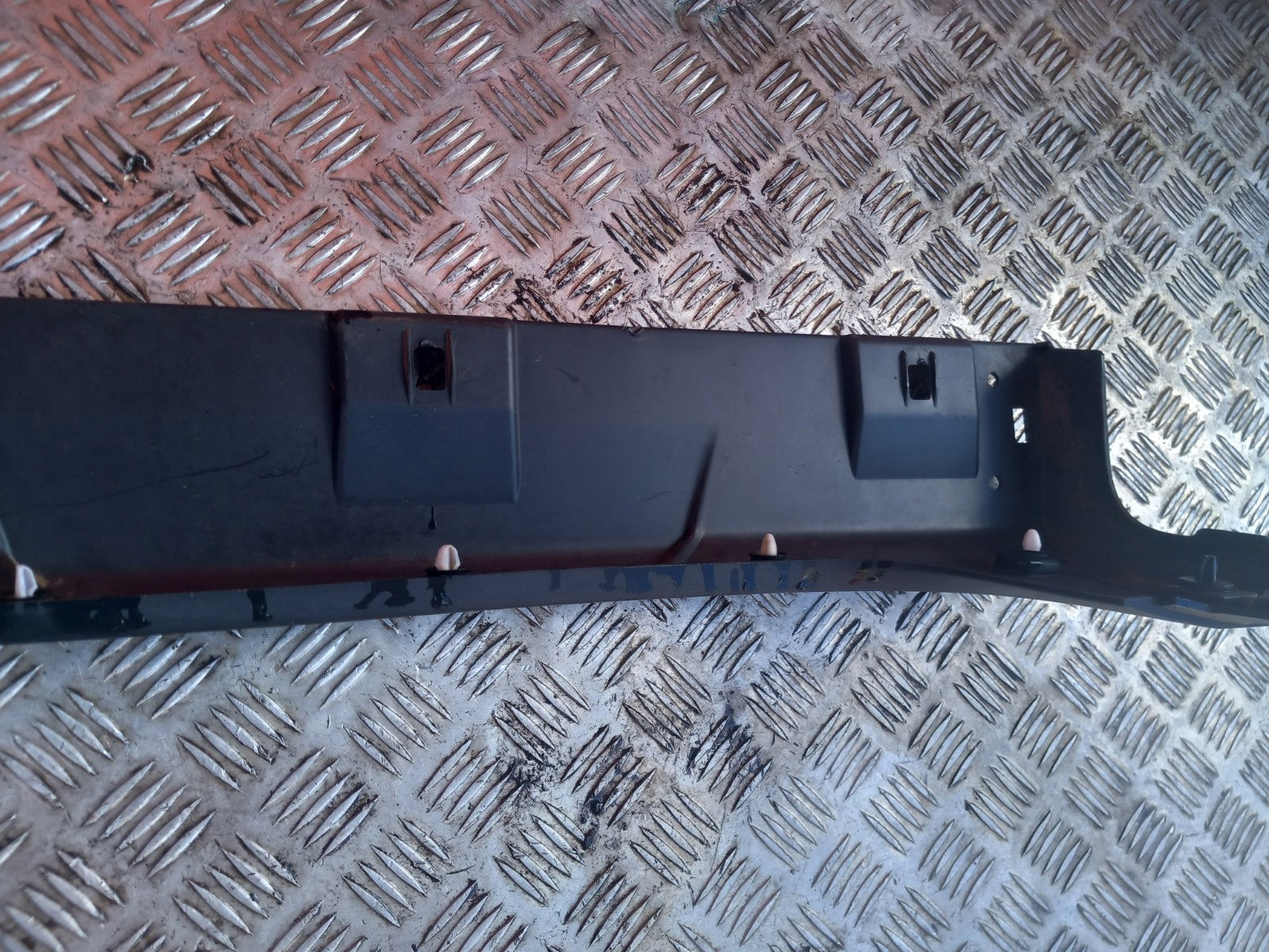2024 Dacia Jogger Left Side Skirt 764192055R Warranty A391 - Image 10