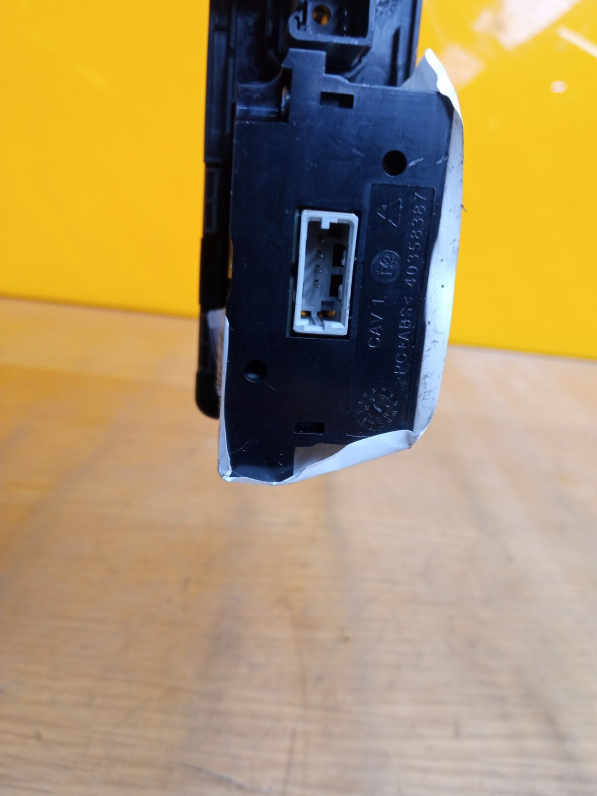 ✅2012 Range Rover Evoque L538 AUX In USB IPod Connectivity Socket Port LR025882 - Image 5