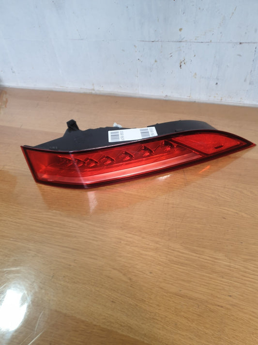 ✅2017 JAGUAR F-PACE X761 3.0P REAR RIGHT OUTER TAIL LIGHT HK83-13404-AE A196 - Image 1