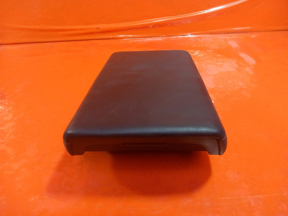 Tesla Model 3 Long Range 2020 Centre Console Leather Armrest Warranty A266 - Image 3