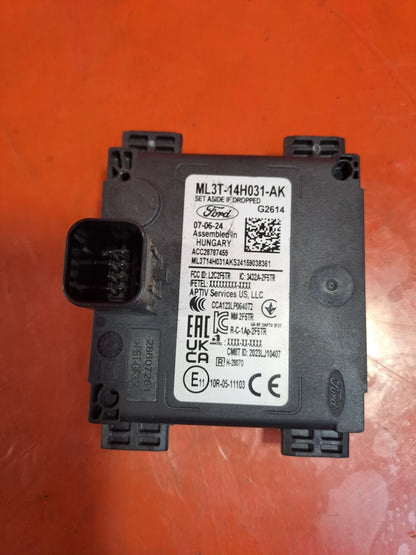 ✅FORD KUGA ST-LINE 2.5 PETROL 2025 BLIND SPOT RADAR SENSOR ML3T14H031AK A326 - Image 1