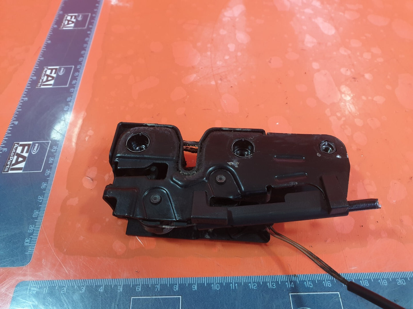 AUDI Q7 S-LINE 3.0 DIESEL 2010 BONNET HOOD LOCK MECHANISM 4L0823509 Warranty - Image 10