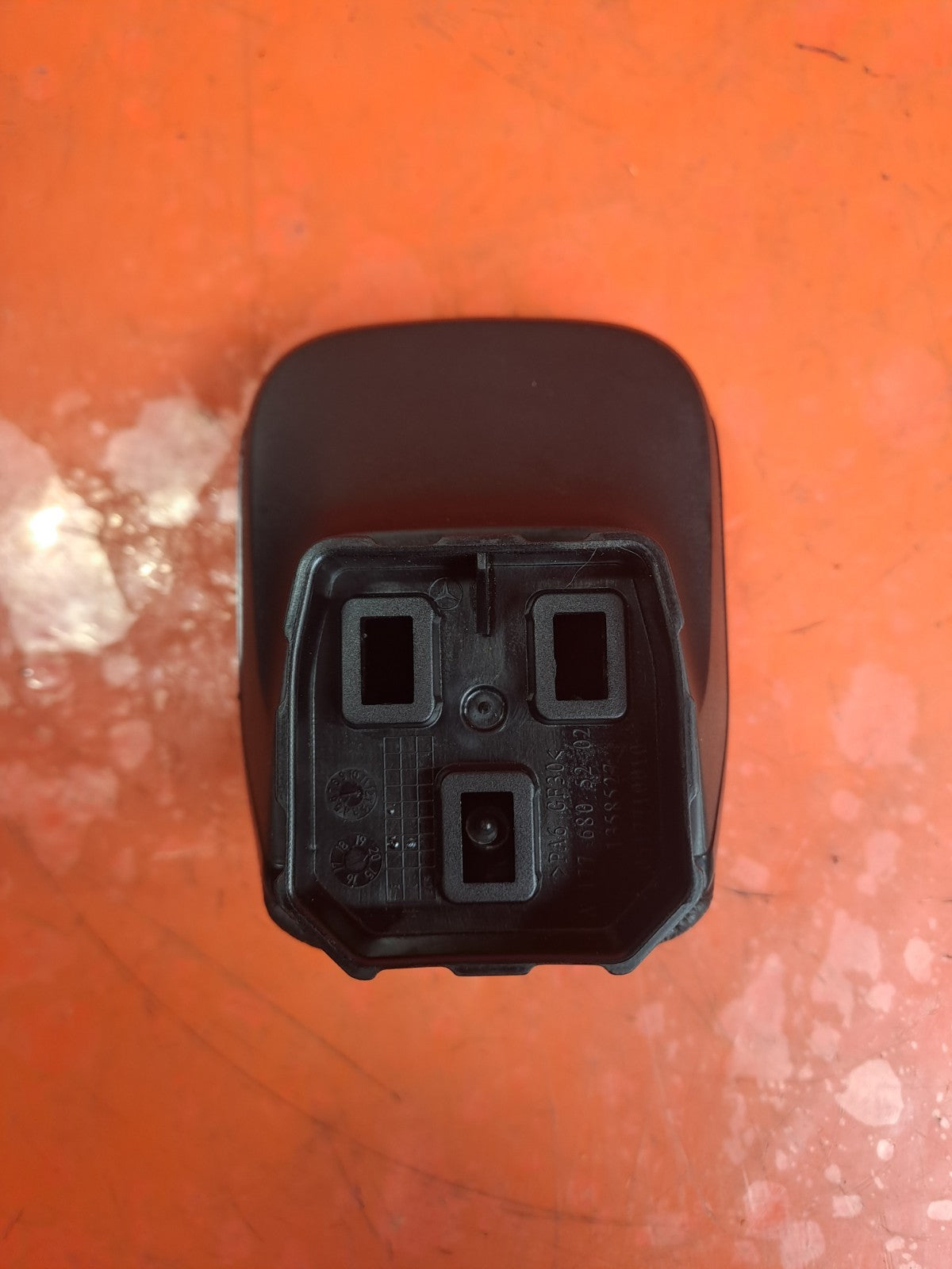✅MERCEDES CLA 180 AMG LINE 1.3 PETROL 2021 CENTRE CONSOLE HAND REST A1776805202 - Image 10