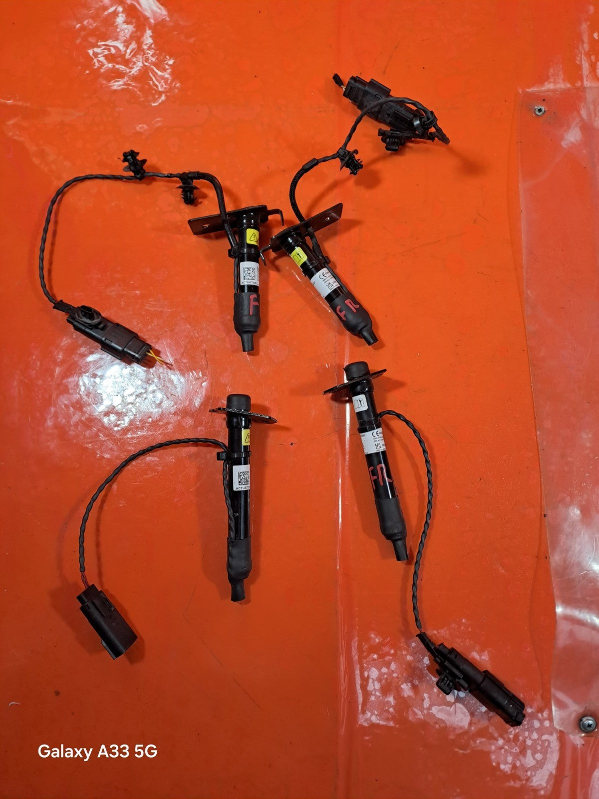 ✅POLESTAR 2 LONG RANGE 2023 BONNET HINGE ACTUATORS SET 32396638 32396639 A312 - Image 2