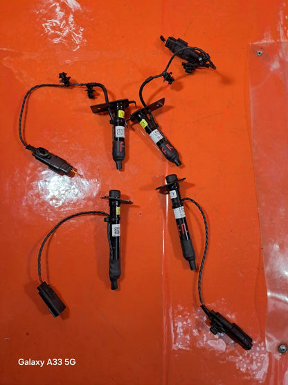 ✅POLESTAR 2 LONG RANGE 2023 BONNET HINGE ACTUATORS SET 32396638 32396639 A312 - Image 2