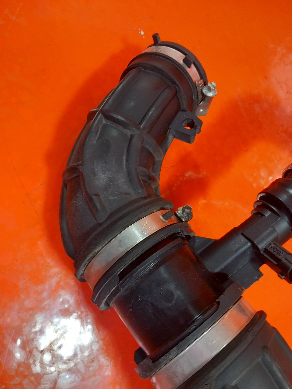 2021 Ford Transit Custom Air Intake Pipe GK21-9R504-AG Warranty A372 - Image 2