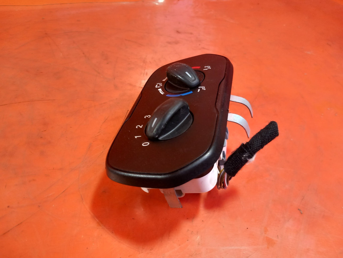 2021 Ford Transit Custom Rear Heater Control Switch Panel BK2T-19980 A394 - Image 5