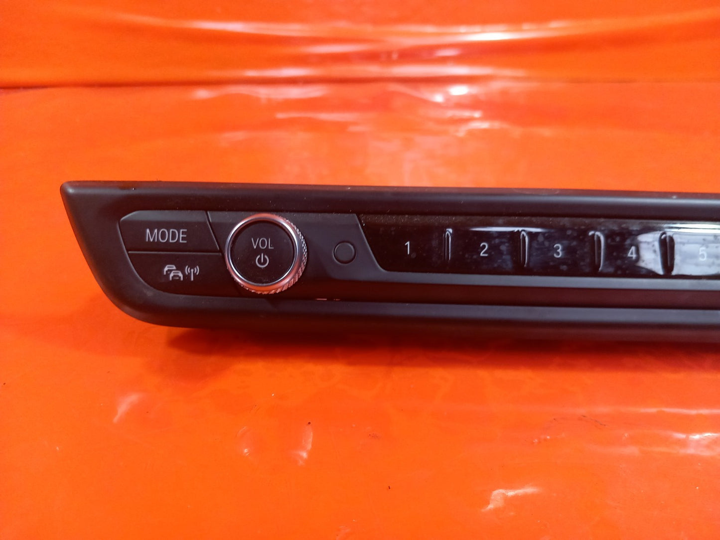 BMW F40 116D 1.5 Diesel 2021 Radio Audio CD Player Switch Panel 5A47C50 A365 - Image 3