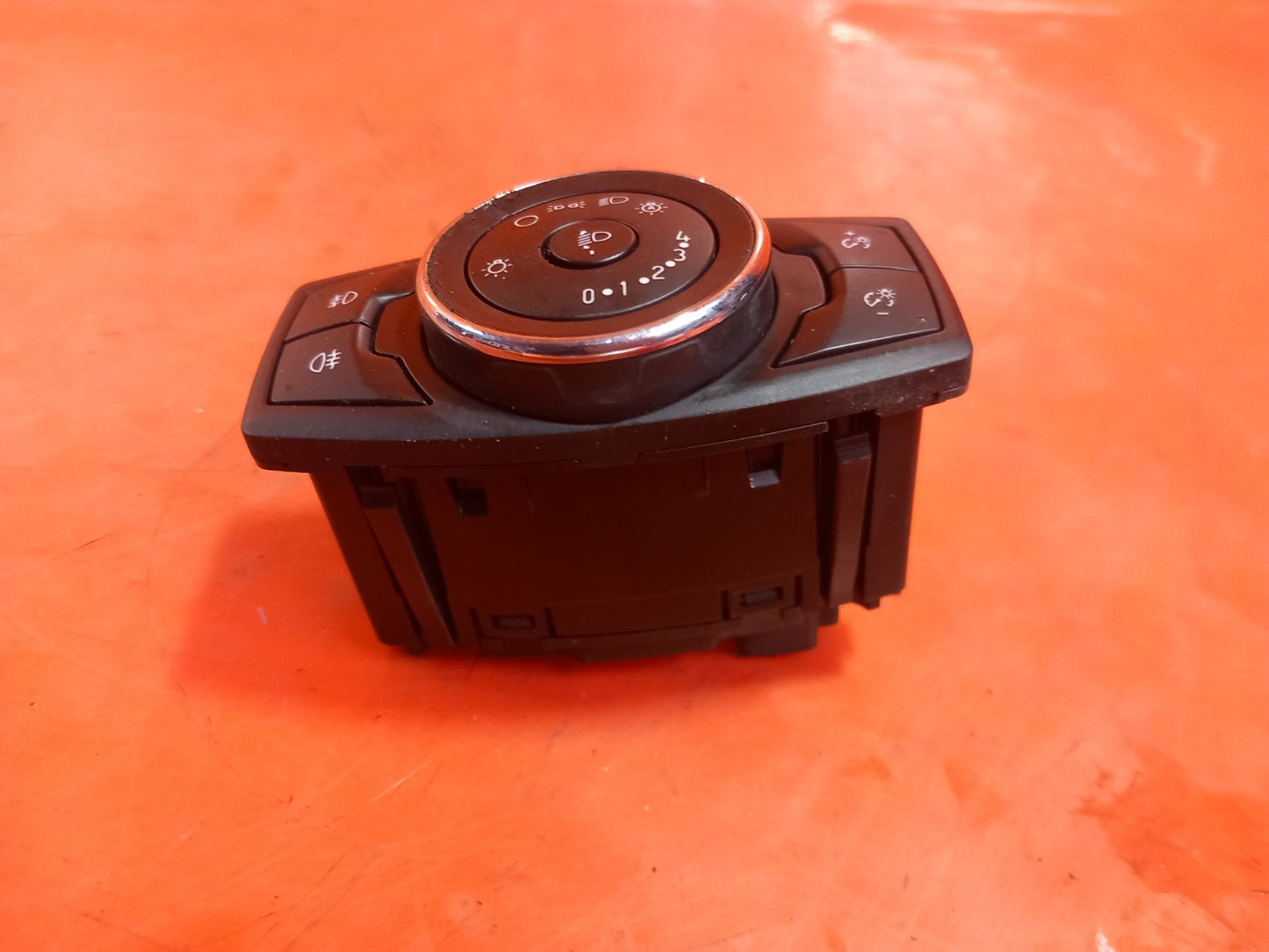 ebay-src:https://i.ebayimg.com/00/s/mtiwmfgxnjaw/z/s2qaaeswzmrqk8va/$_57.jpg