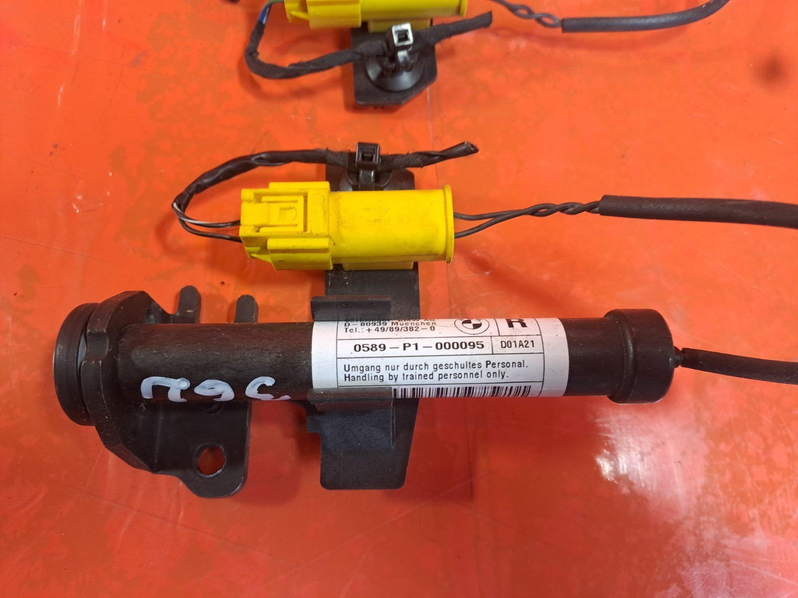 ✅2021 BMW 3 Series G20 M Sport Bonnet Actuator Pair 7449430 + Warranty A362 - Image 5