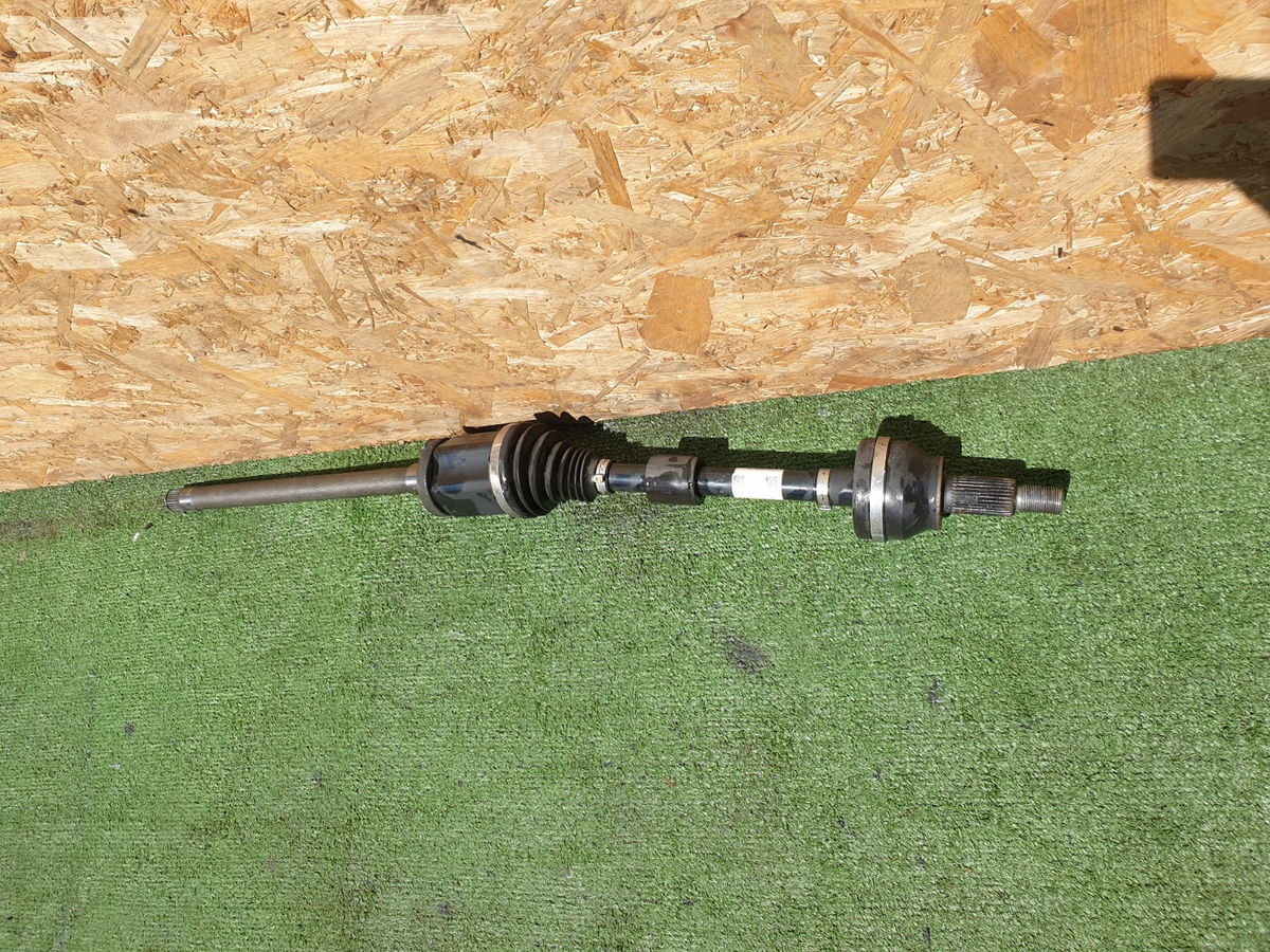2022 Range Rover Evoque L551 1.5 Petrol Rear Left Auto Driveshaft L8D2-4K139-AD - Image 7
