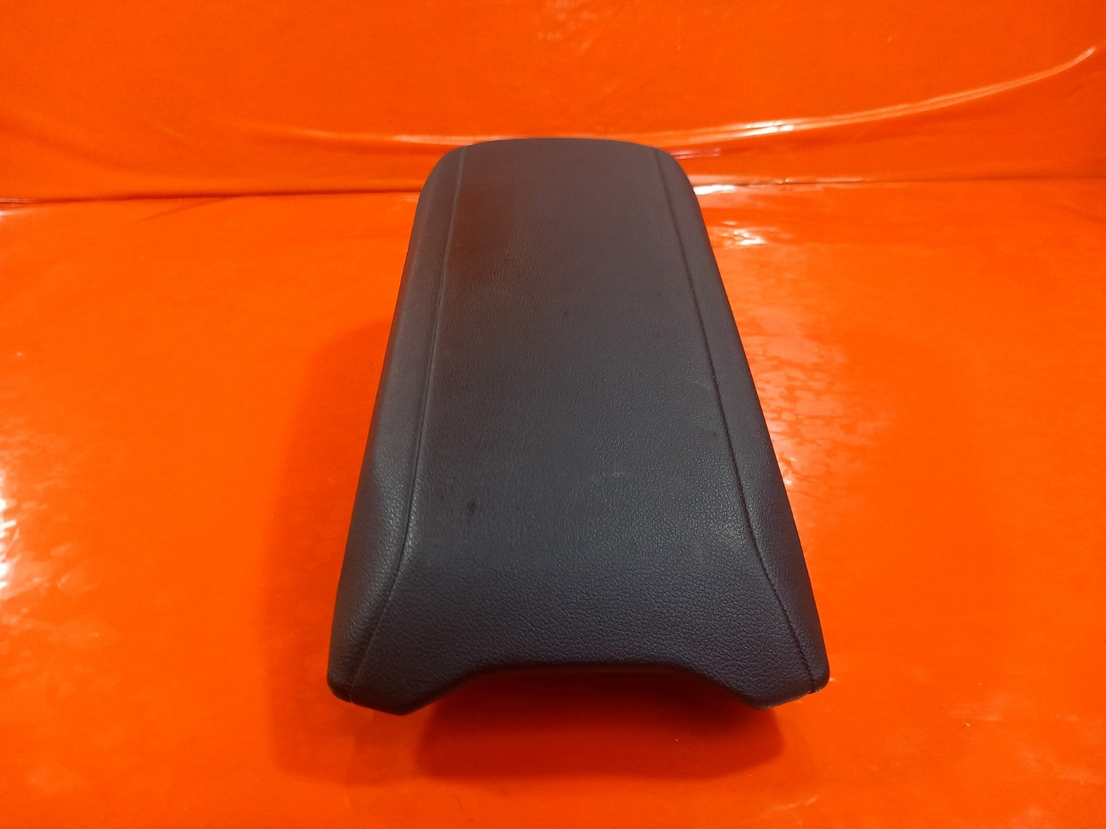 BMW F40 116D 1.5 Diesel 2021 Centre Console Armrest Warranty A365 - Image 3