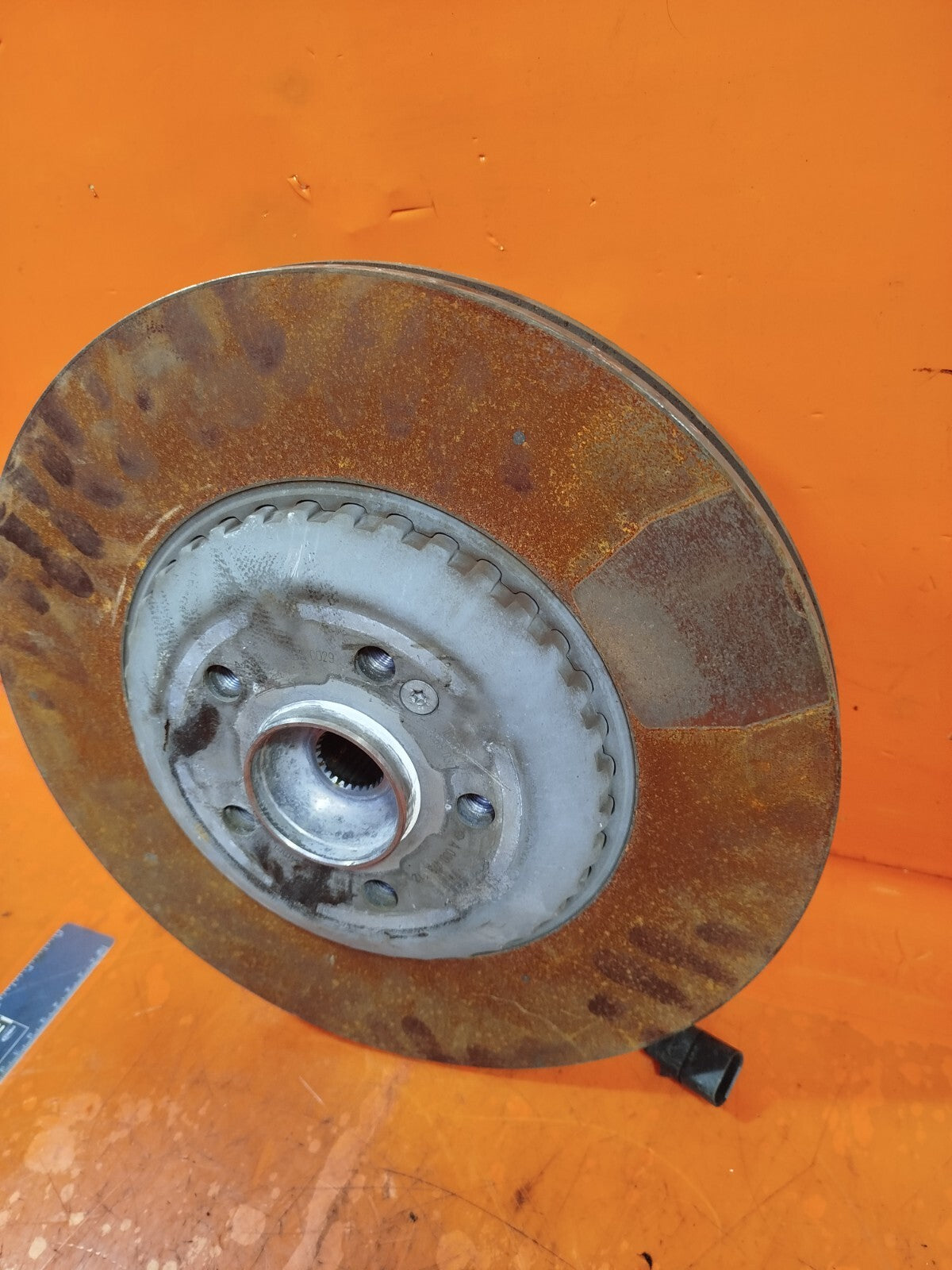 ✅2019 MERCEDES CLS 450 W257 3.0P REAR RIGHT WHEEL HUB + WARRANTY A006 - Image 2