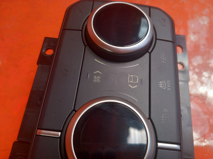Land Rover Defender L663 3.0 Diesel 2025 Heater Climate Control Panel L8B213D734 - Image 8