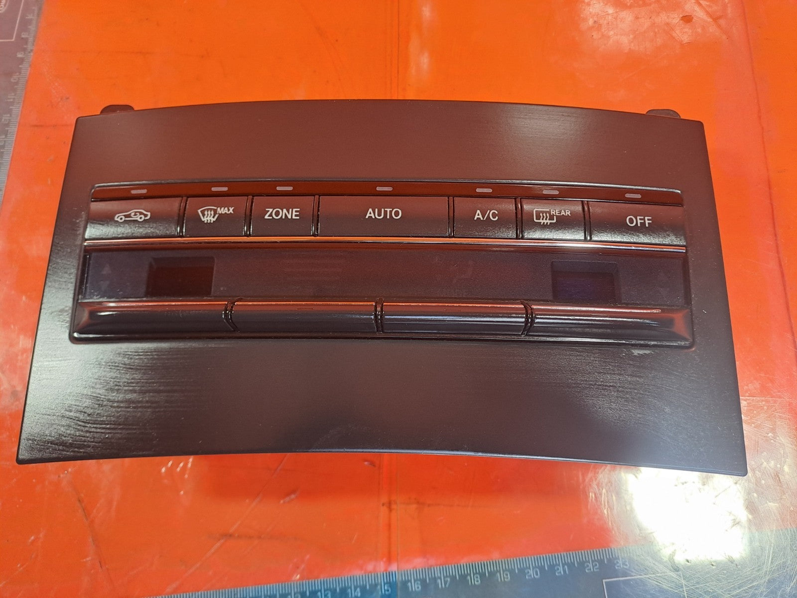 ebay-src:https://i.ebayimg.com/00/s/mtiwmfgxnjaw/z/syoaaeswjvbph0qb/$_57.jpg