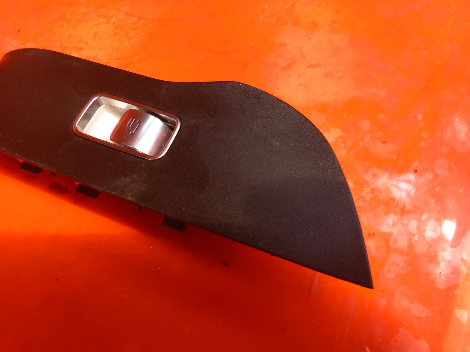 2025 Mercedes GLE W167 AMG Front Left Door Window Switch A1677272700 A397 - Image 3