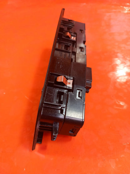 2020 BMW 2 Series F44 M Sport Front Right Door Window Switch 7948784 A386 - Image 10