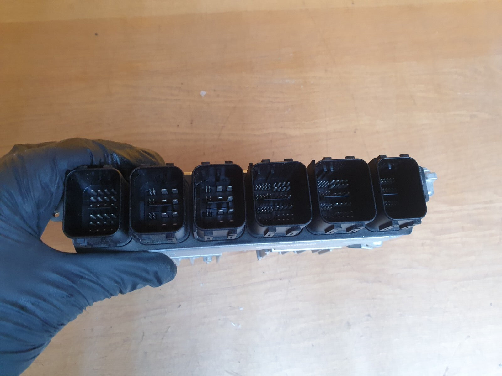 ebay-src:https://i.ebayimg.com/00/s/mtiwmfgxnjaw/z/kxwaaoswj1hmyrae/$_57.jpg