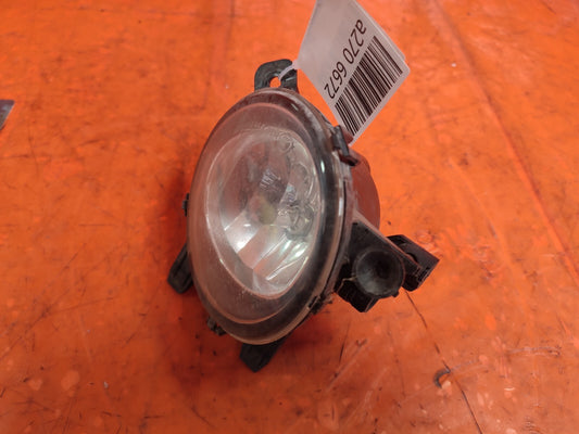 ✅2012 BMW 1 SERIES F20 FRONT RIGHT FOG LIGHT 7248912 + WARRANTY - Image 2