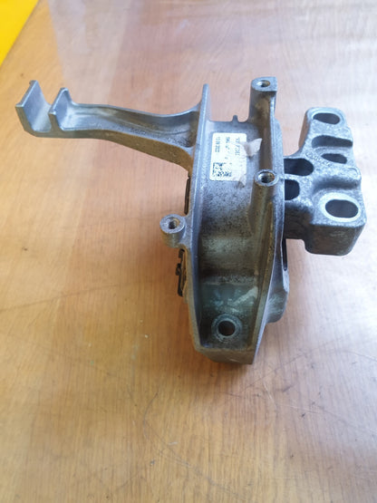 ebay-src:https://i.ebayimg.com/00/s/mtywmfgxmjaw/z/noeaaoswizfmby78/$_57.jpg