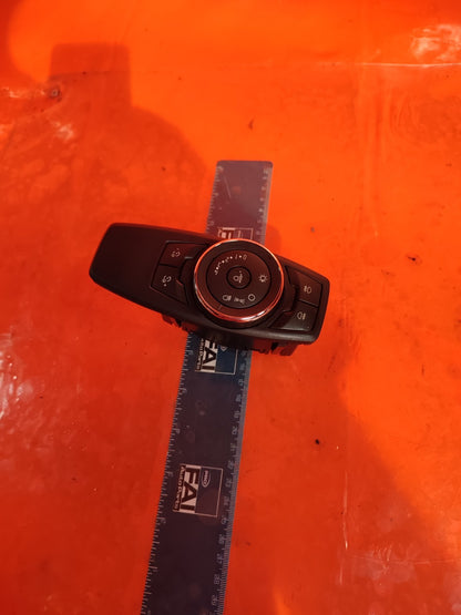 ebay-src:https://i.ebayimg.com/00/s/mtywmfgxmjaw/z/lmyaaeswxwro1bxz/$_57.jpg
