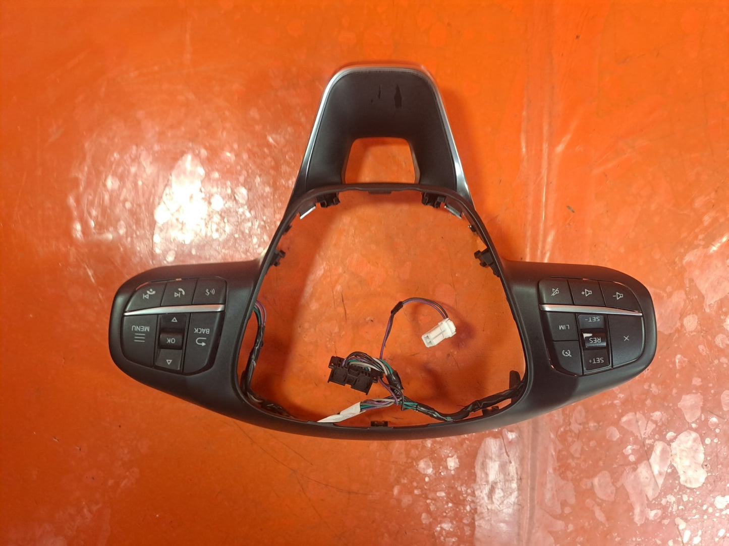 ✅FORD KUGA ST-LINE X 2.5 PETROL 2023 STEERING WHEEL TRIM BUTTONS Warranty A333 - Image 1