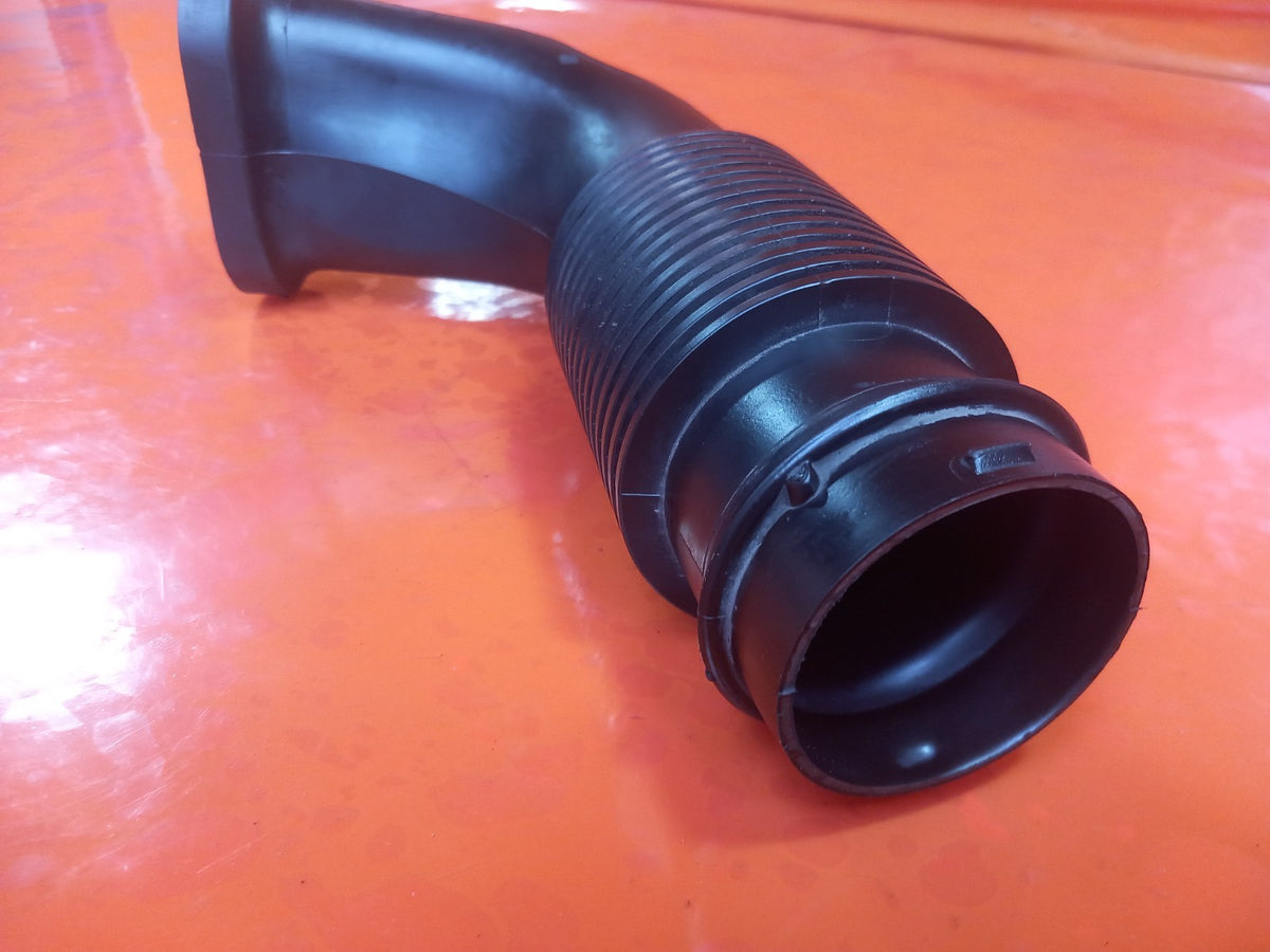 ebay-src:https://i.ebayimg.com/00/s/mtiwmfgxnjaw/z/quuaaeswoydqq751/$_57.jpg