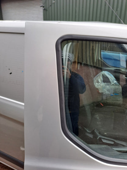 ✅FORD TRANSIT CUSTOM 2.0 DIESEL 2020 FRONT RIGHT DOOR BARE SILVER A351 - Image 2