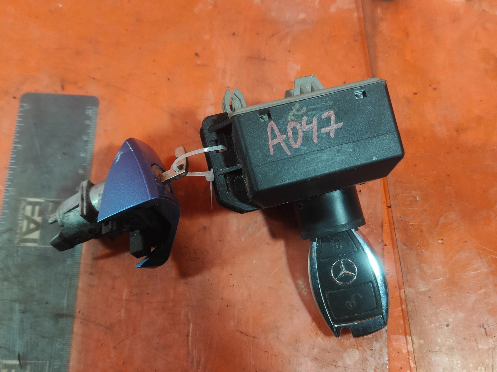 ✅2015 MERCEDES A200 W176 IGNITION KEY LOCK BARREL SWITCH & KEY A2469055501 A047 - Image 2