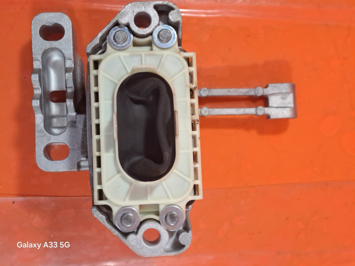 ebay-src:https://i.ebayimg.com/00/s/mtiwmfgxnjaw/z/2giaaeswz19pc0pt/$_57.jpg