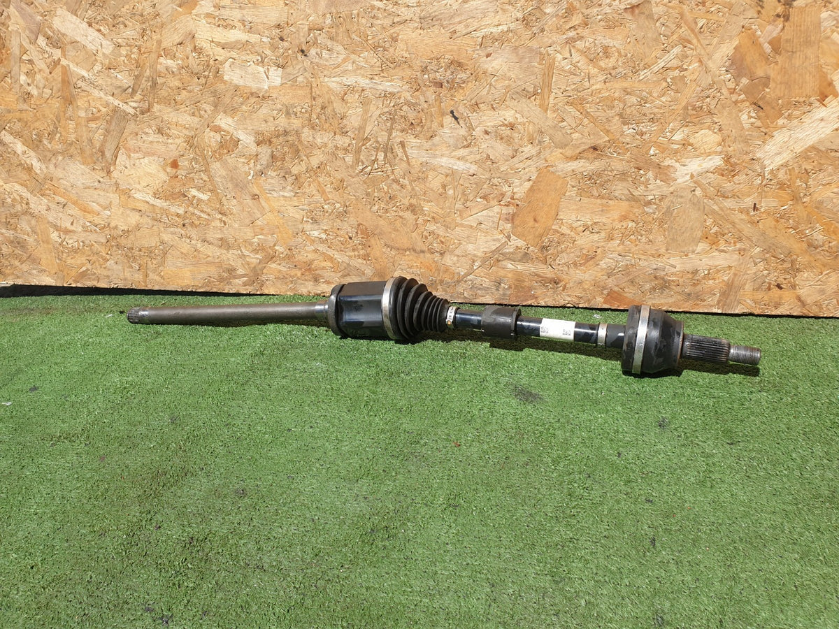 2022 Range Rover Evoque L551 1.5 Petrol Rear Left Auto Driveshaft L8D2-4K139-AD - Image 2