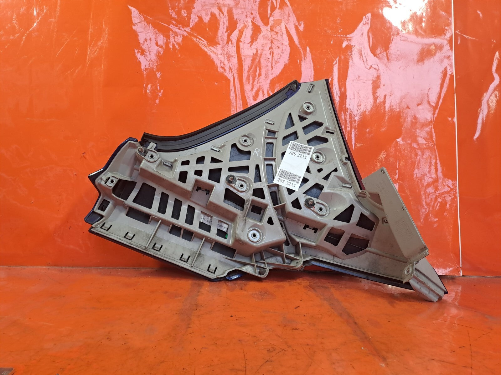 ebay-src:https://i.ebayimg.com/00/s/mtiwmfgxnjaw/z/ua8aaoswurjojhi4/$_57.jpg