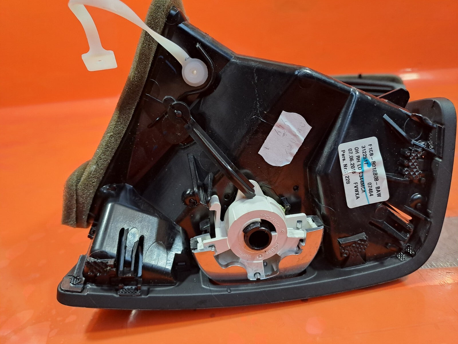 ✅FORD C-MAX ZETEC 1.0 PETROL 2018 DASHBOARD AIR VENTS F1CB-R018B08-BAW Warranty - Image 10