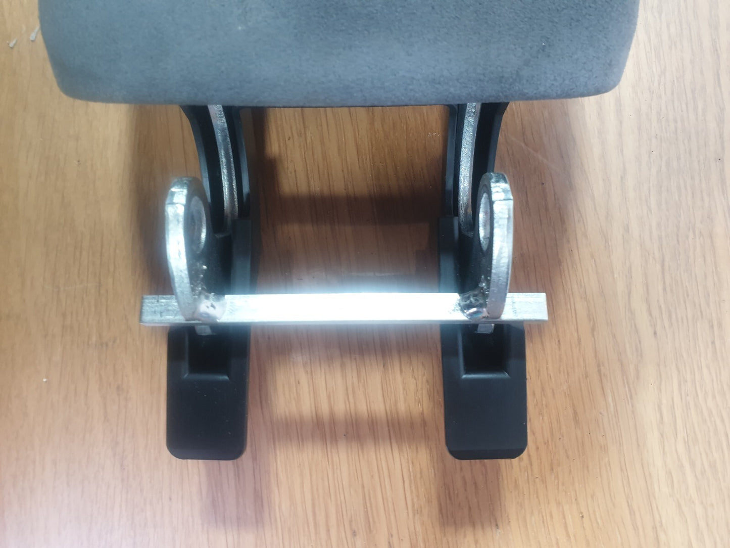 2023 CUPRA BORN V2 EV CENTRE CONSOLE ARMREST + WARRANTY A209 - Image 9