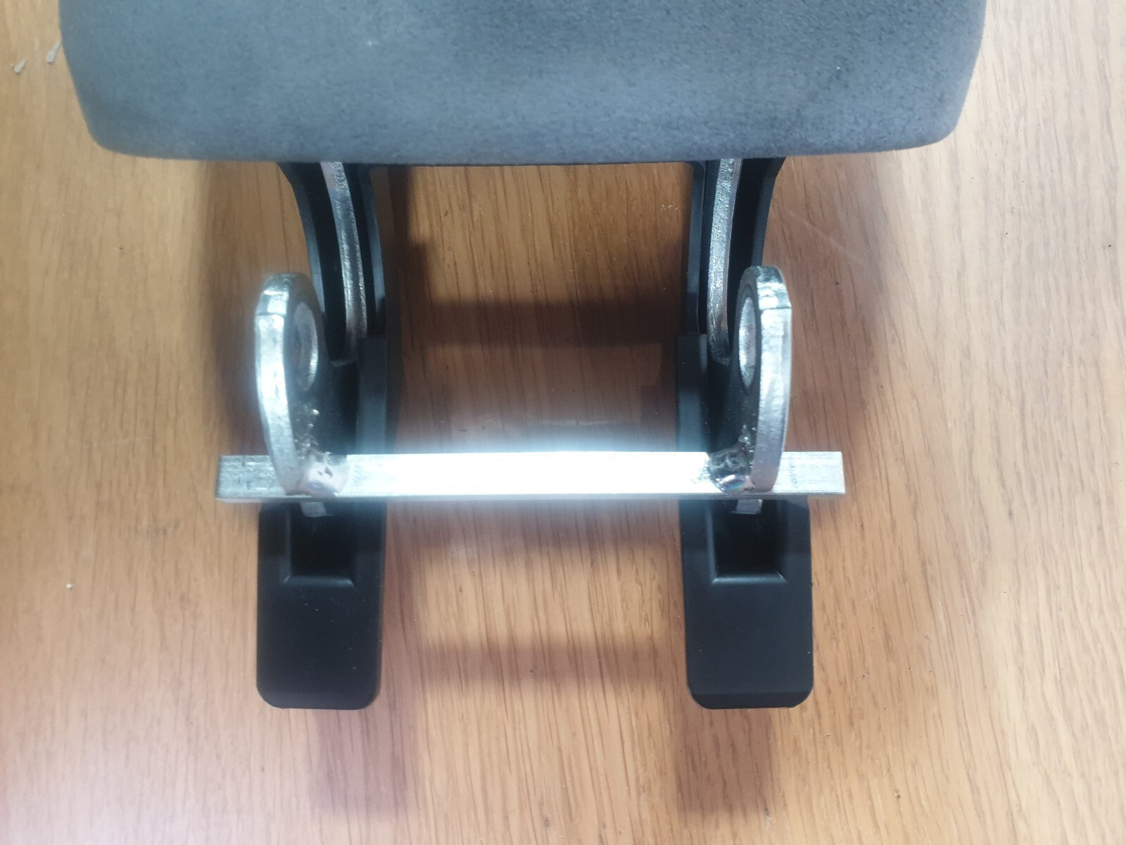 2023 CUPRA BORN V2 EV CENTRE CONSOLE ARMREST + WARRANTY A209 - Image 9