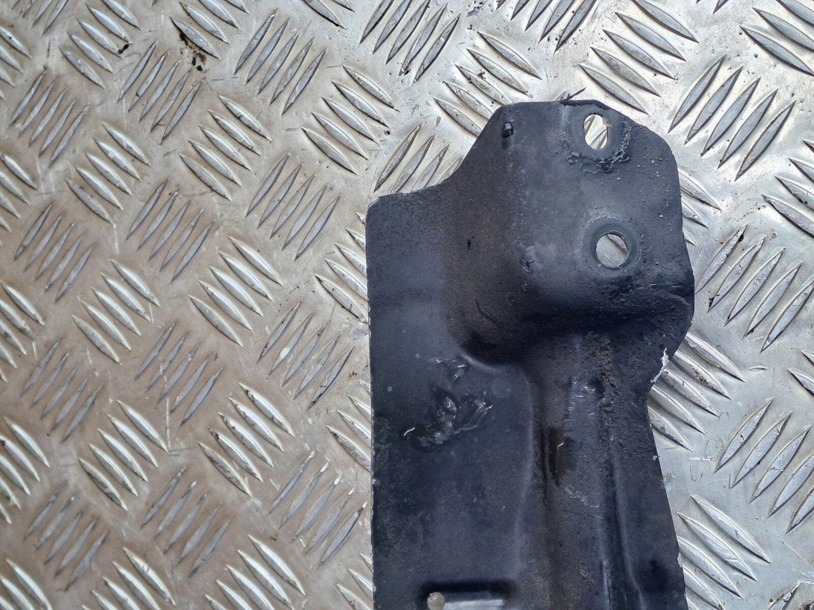 ✅Porsche Cayenne V6 2010 3.6 Petrol Radiator Cross Member Mount 7L0805551A A268 - Image 5