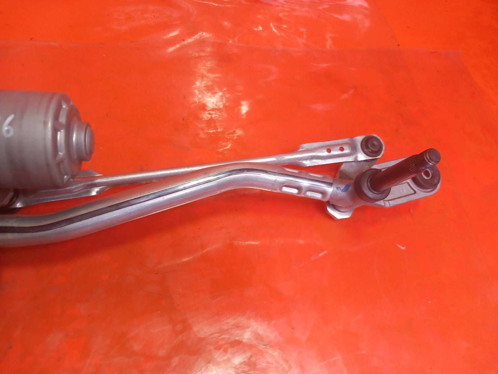ebay-src:https://i.ebayimg.com/00/s/mtiwmfgxnjaw/z/8peaaeswbyjqopji/$_57.jpg