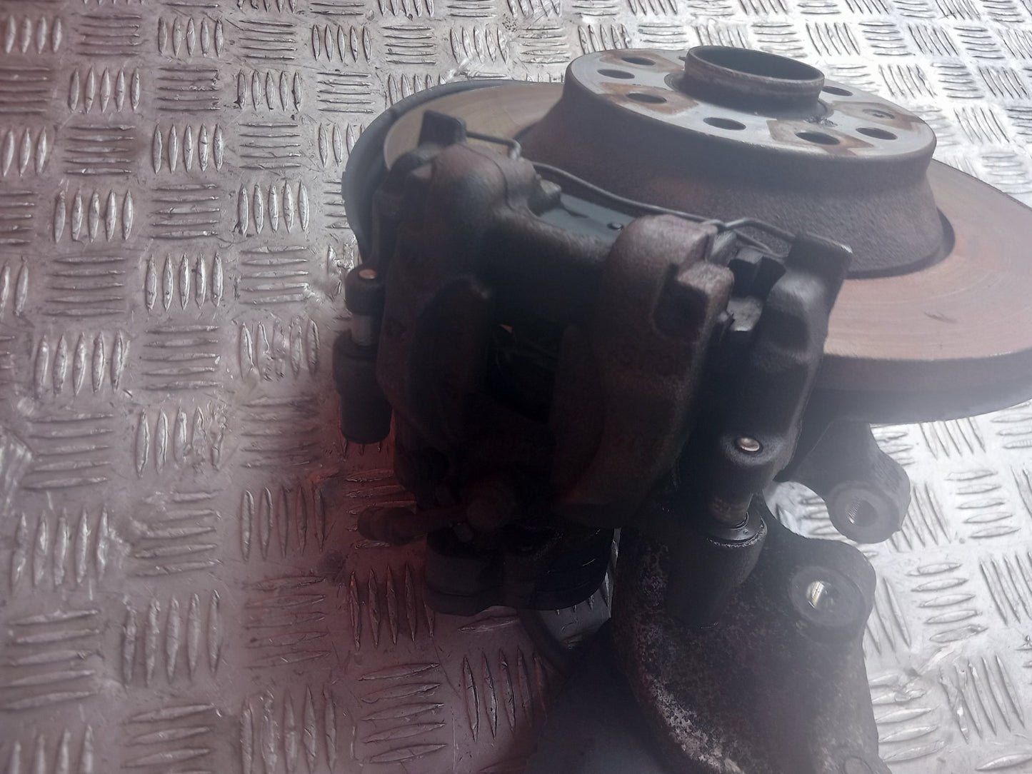 2022 VW Tiguan R-Line Rear Left Wheel Hub Brake Disc Warranty A389 - Image 6