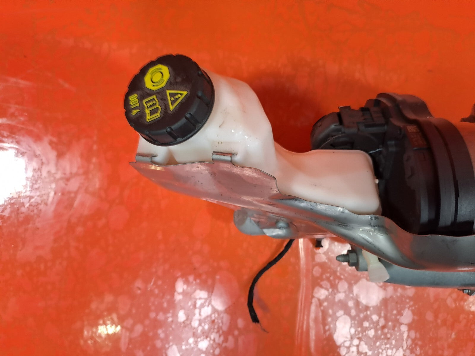 CUPRA LEON VZ2 1.4 PETROL 2023 BRAKE SERVO CYLINDER 5WC614105BA 0204850659 A227 - Image 11