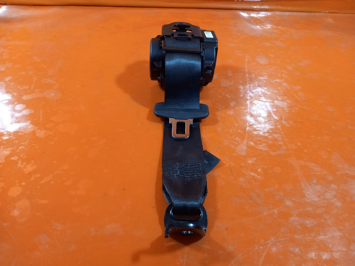 2021 Ford Puma ST-Line X Rear Centre Seat Belt LV4B-S611B64-ADW Warranty A335 - Image 9