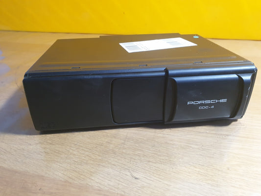 ✅PORSCHE BOXSTER 987 2.7 PETROL 2005 CD PLAYER CHANGER CDC 99764514002 Warranty - Image 1