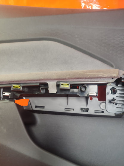 ✅CUPRA BORN V2 Ev 2023 FRONT LEFT DOOR CARD Warranty A272 - Image 8