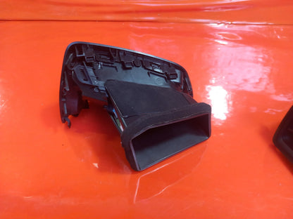 2017 Ford Transit Connect Dash Air Vent Pair Left Right DT11-V018B09-AF A369 - Image 6