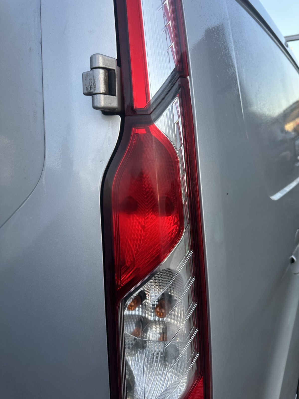 ✅2017 FORD TRANSIT CONNECT REAR RIGHT LOWER TAIL LIGHT DT11-13404-AD A369 - Image 4