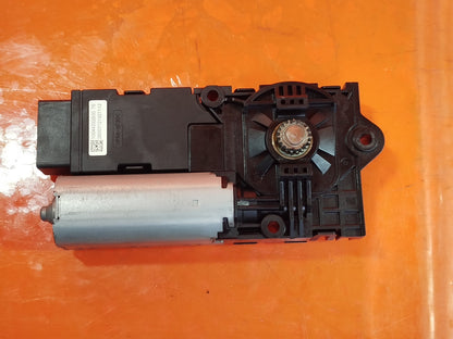 ebay-src:https://i.ebayimg.com/00/s/mtiwmfgxnjaw/z/mcuaaeswc2ppd3ho/$_57.jpg